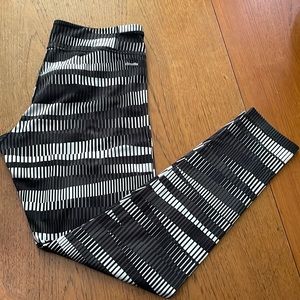 Adidas leggings size medium